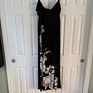 White House Black Market Black and White Floral Maxi Dress